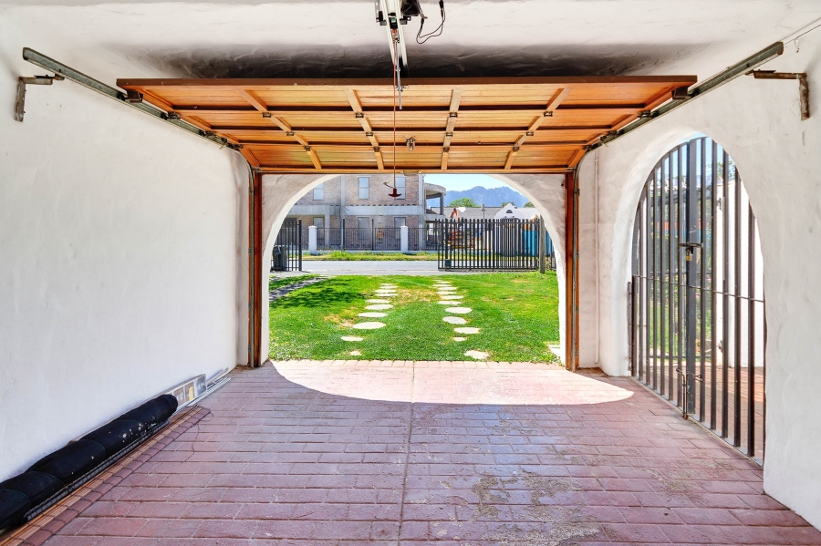 3 Bedroom Property for Sale in Longdown Western Cape